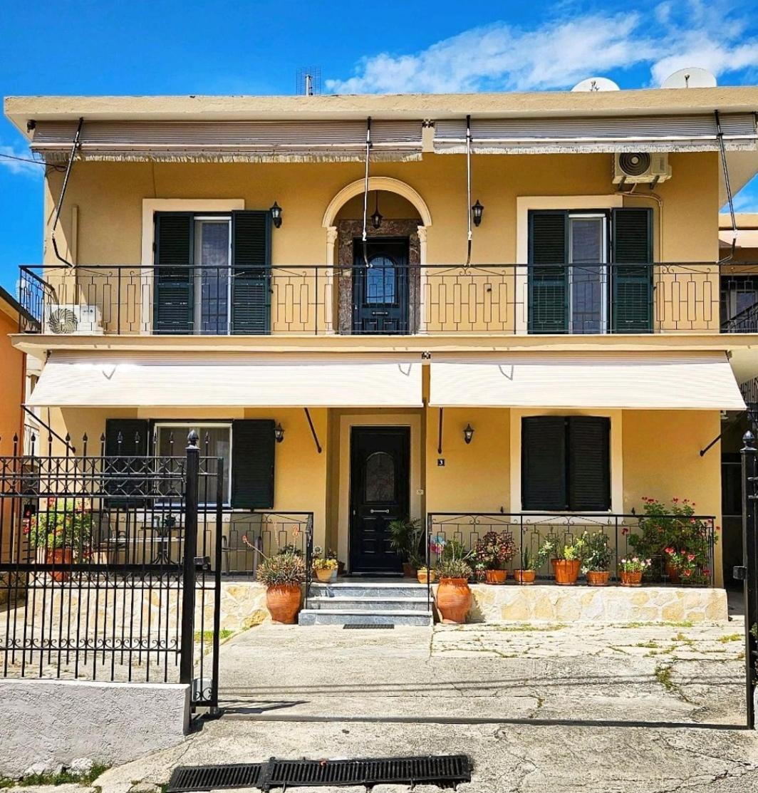 Suburban Casa Apartment Mantouki Luaran gambar